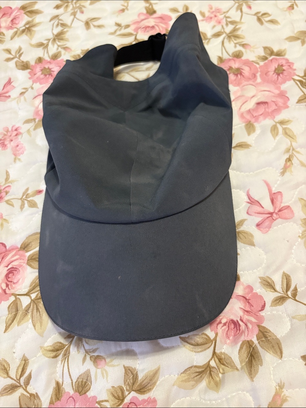 Lululemon running hat